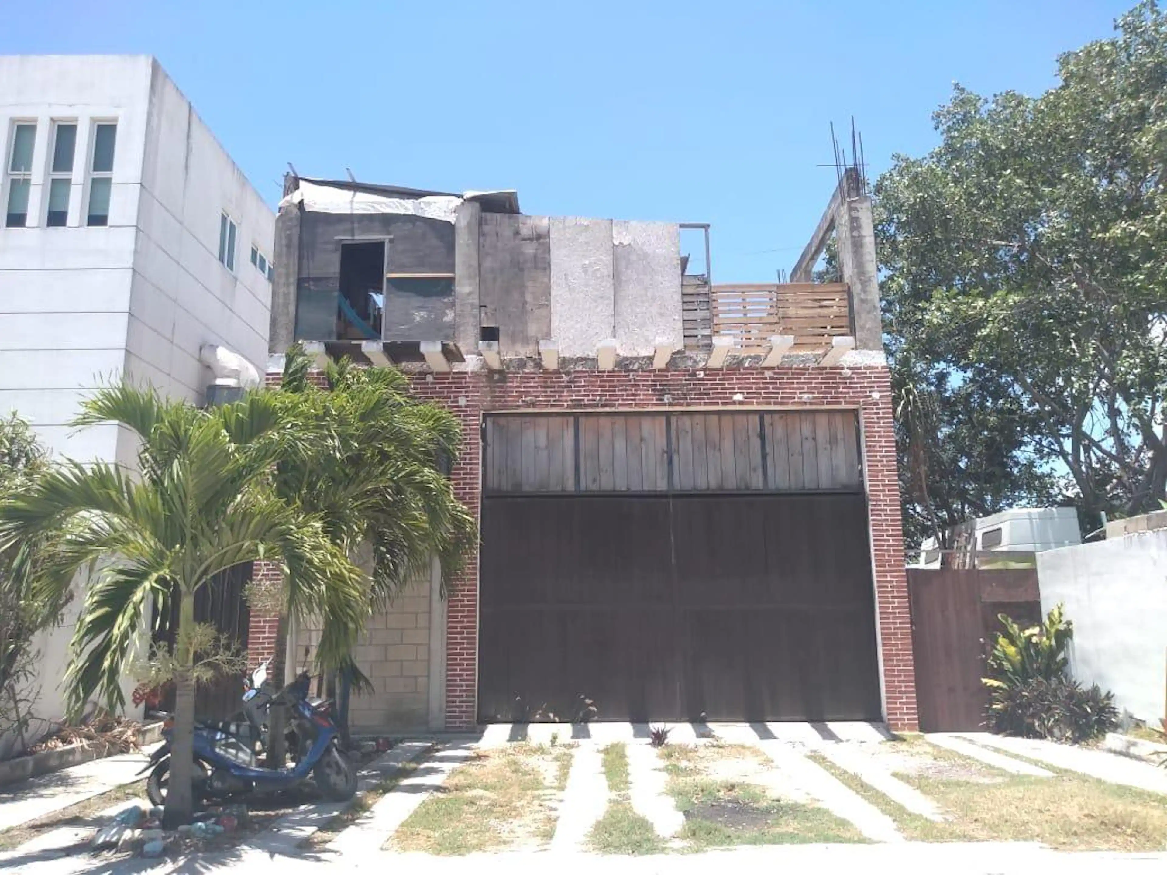 Bodega Comercial En Venta Sobre Avenida En Playa Del Carmen | Con Uso Mixto | P3303 S/n