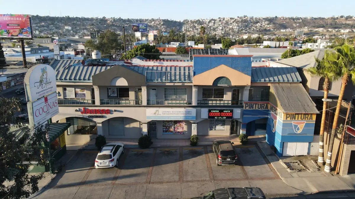 Local Comercial Spot2