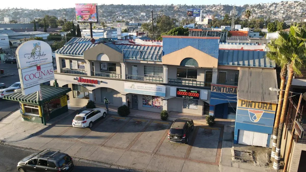 Local Comercial Spot2