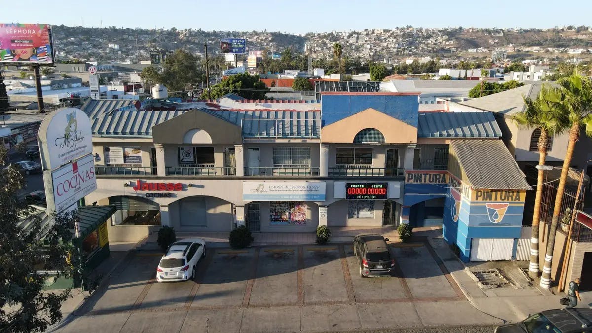 Local Comercial Spot2