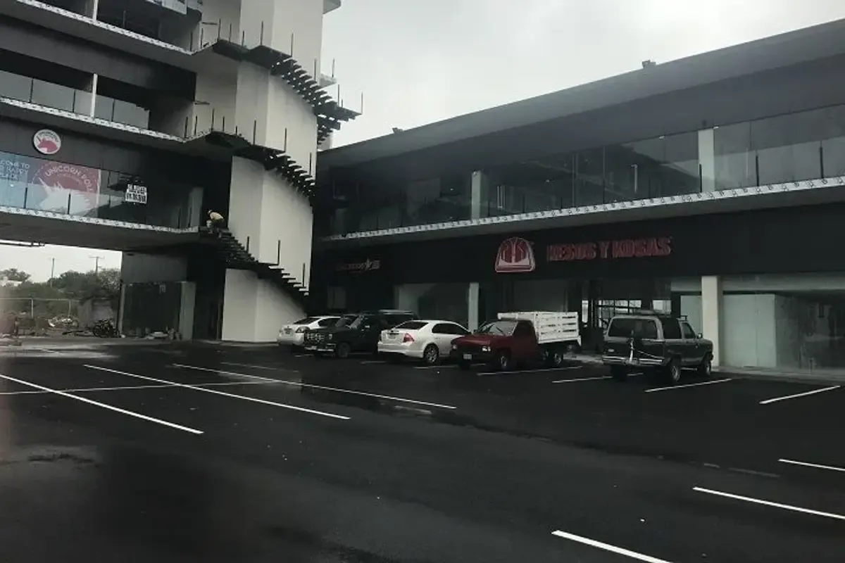 Local Comercial Spot2