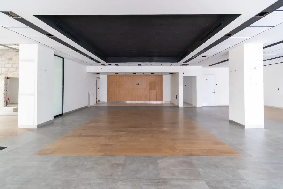 Local Comercial Spot2