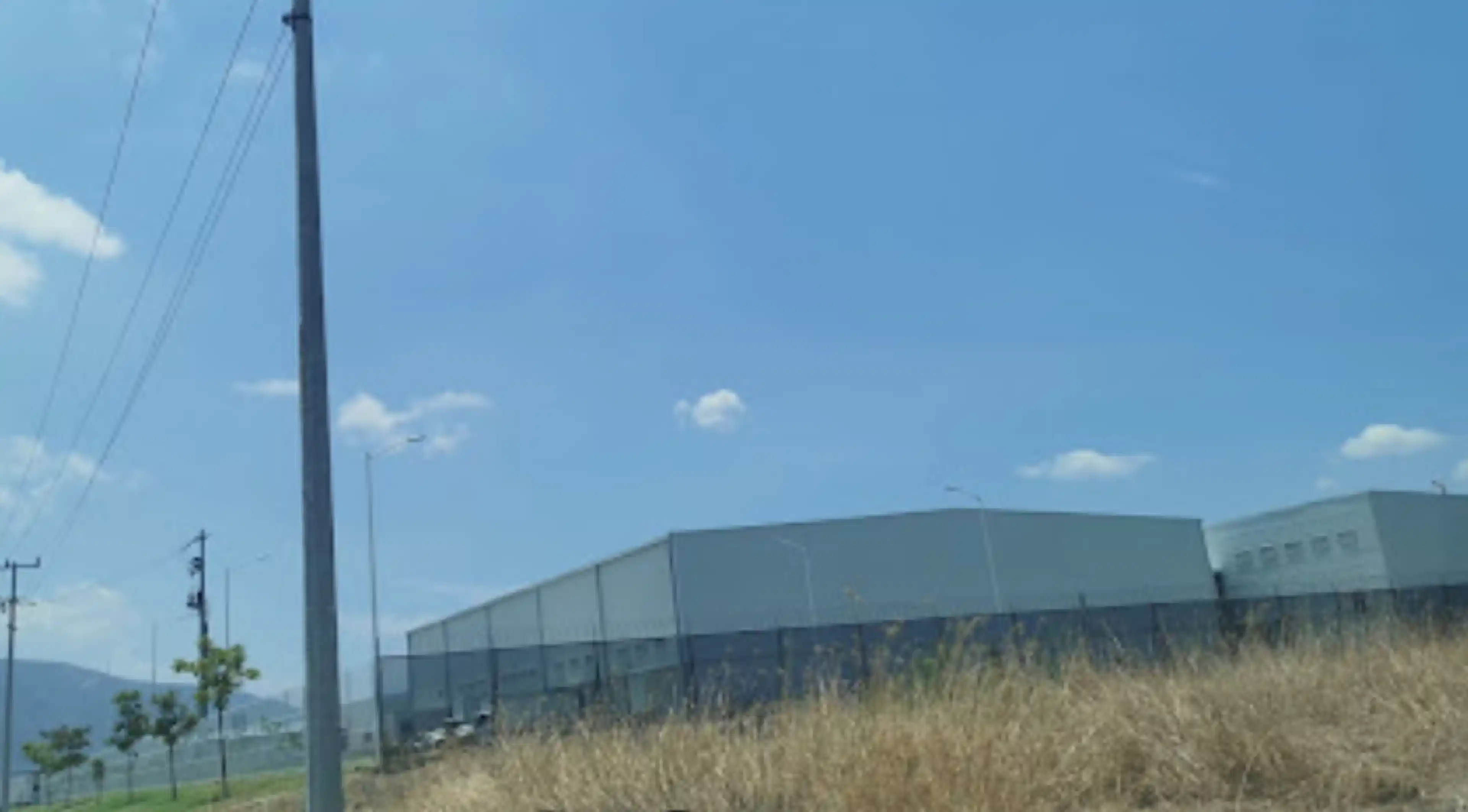 NAVE EN RENTA EN ACATLÁN DE JUAREZ DE 4,000 M2