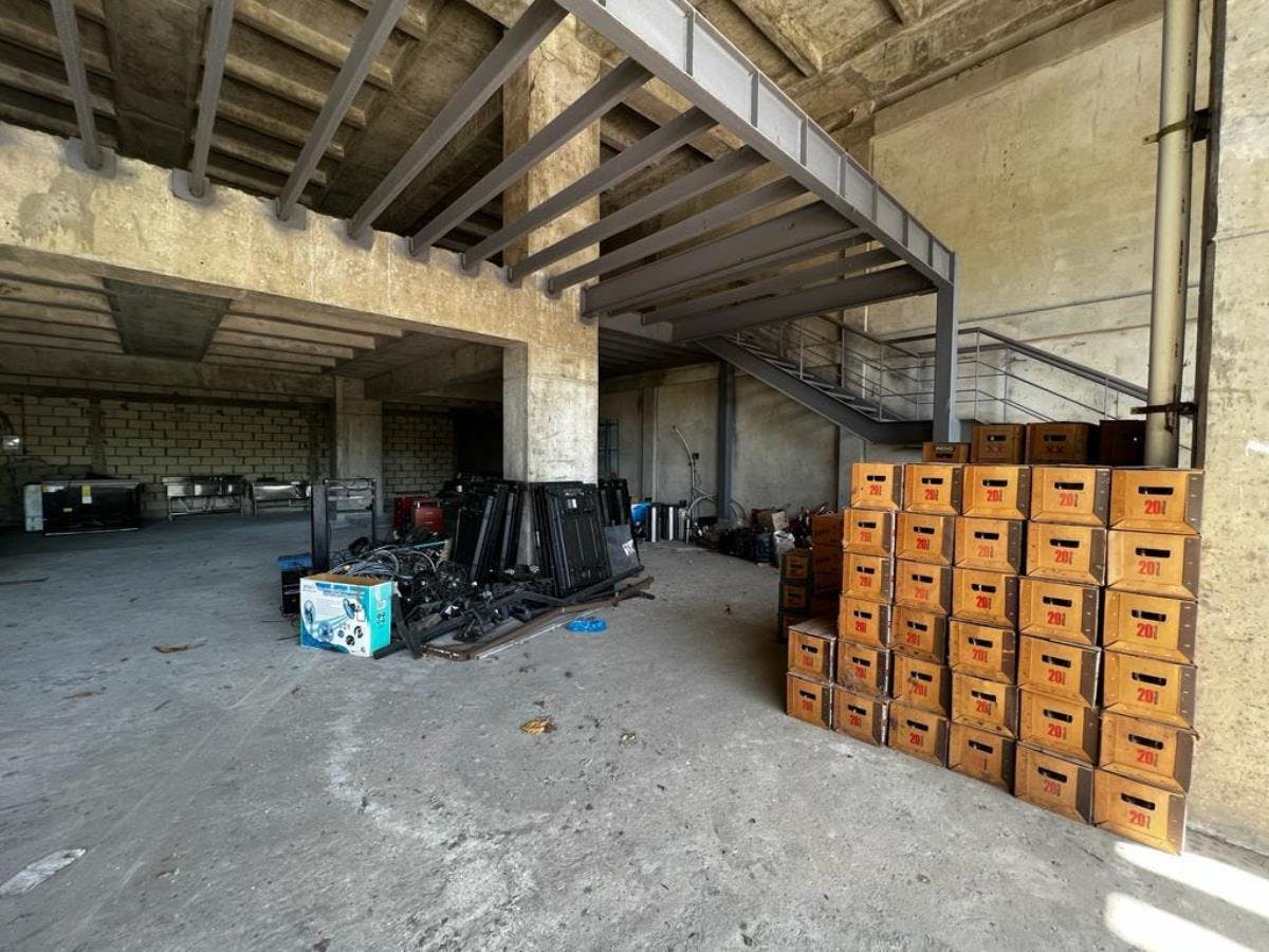 Local Comercial Spot2