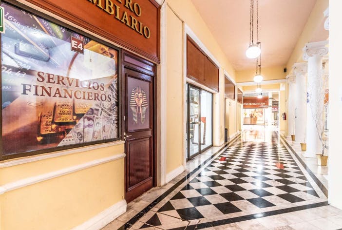 Local Comercial Spot2