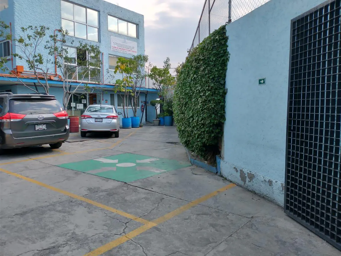 Local Comercial Spot2