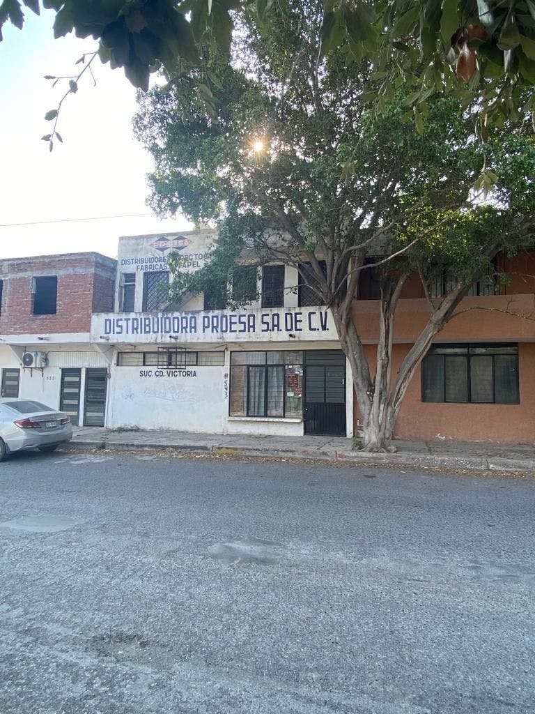 Local Comercial Spot2