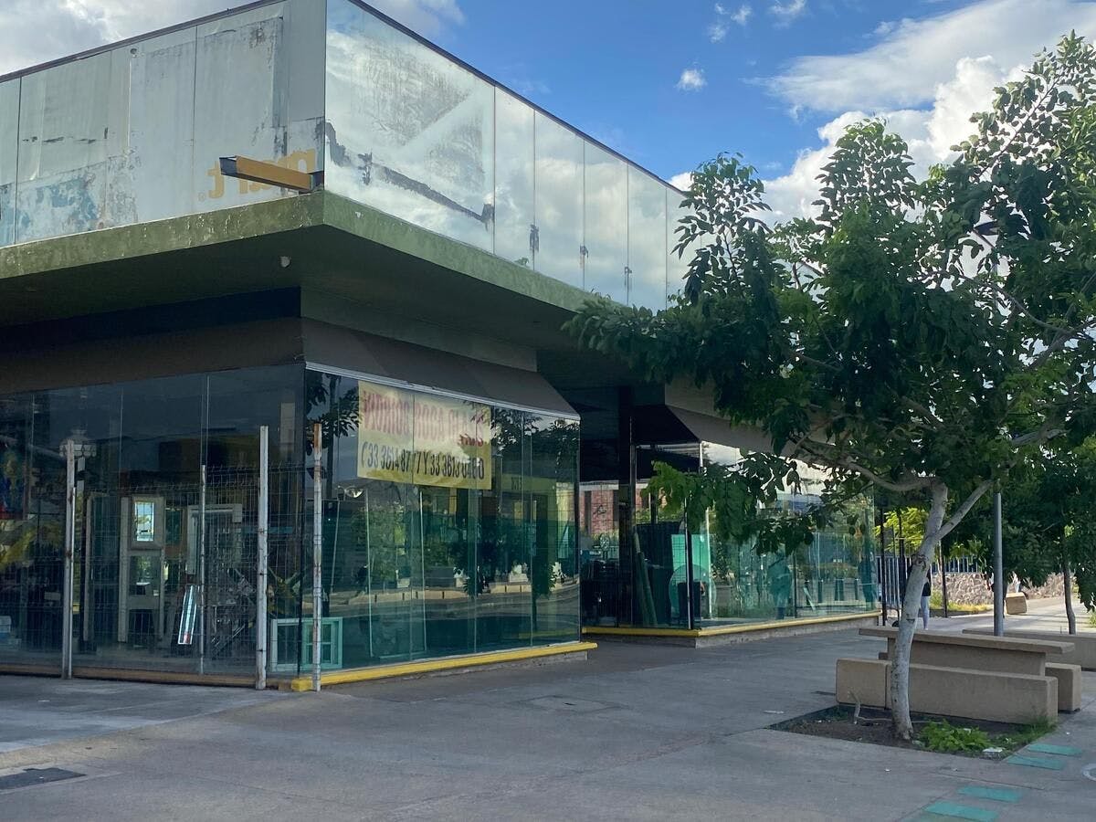 Local Comercial Spot2