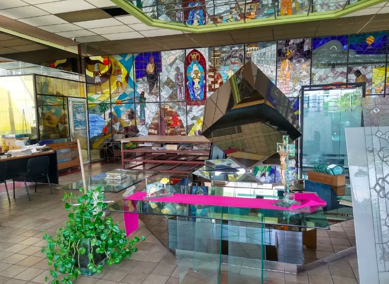 Local Comercial Spot2