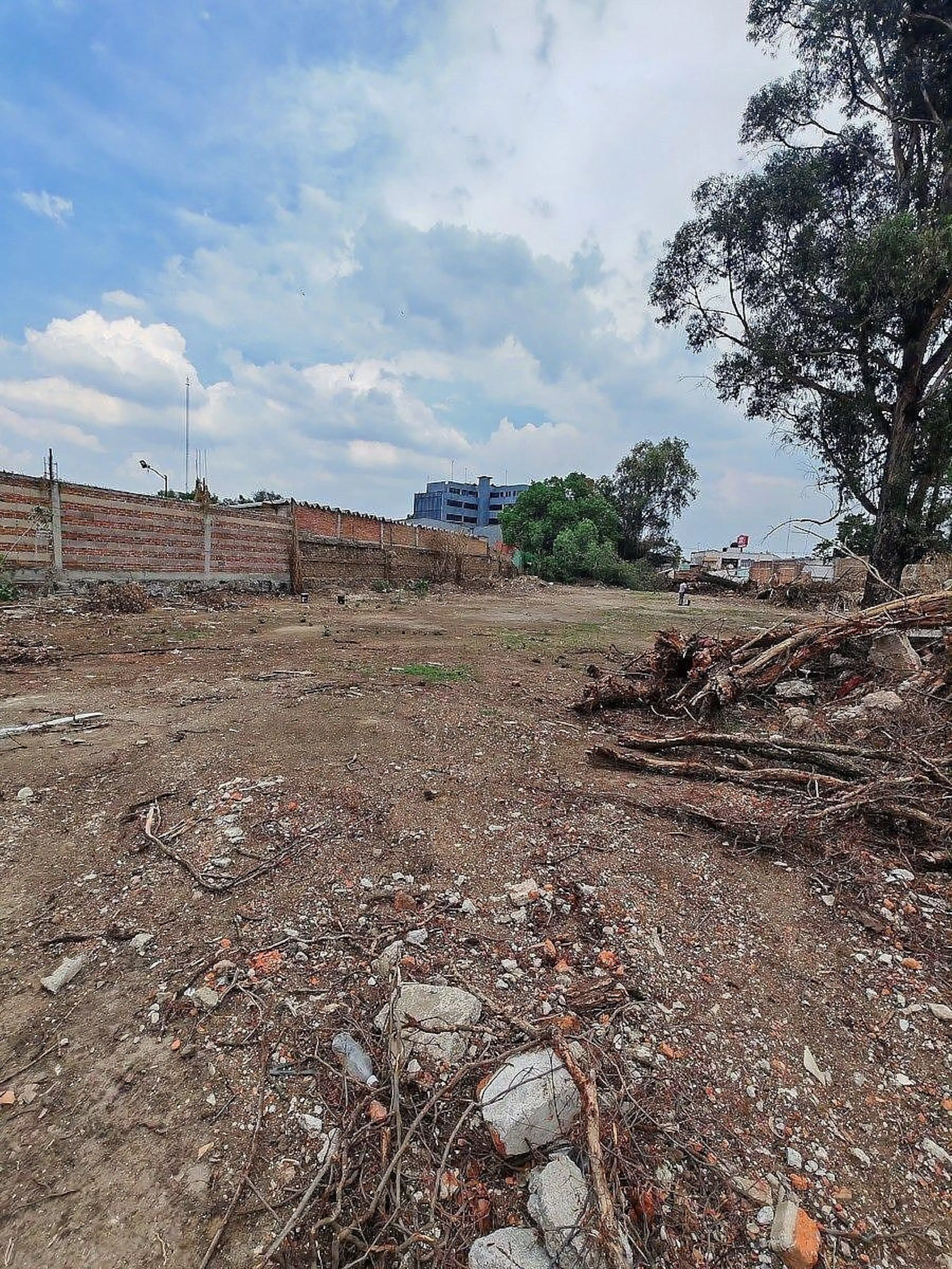 Excelente Terreno en Cuautitlán uso Mixto