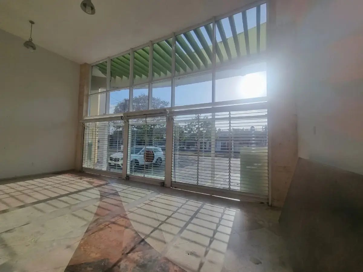 Local Comercial Spot2