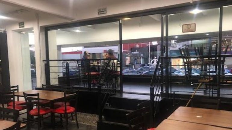 Local Comercial Spot2