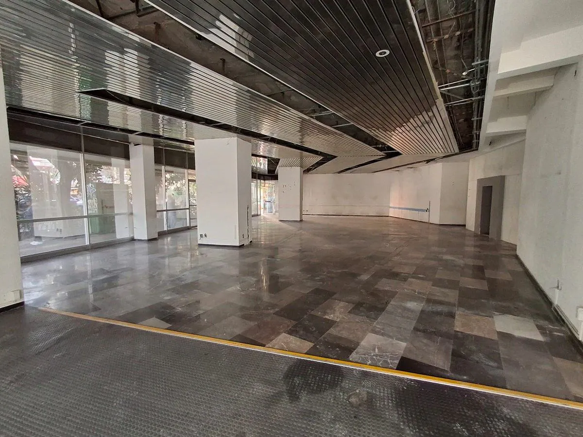 Local Comercial Spot2