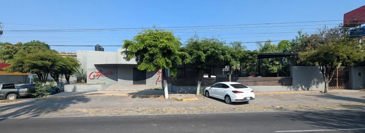 Local Comercial Spot2