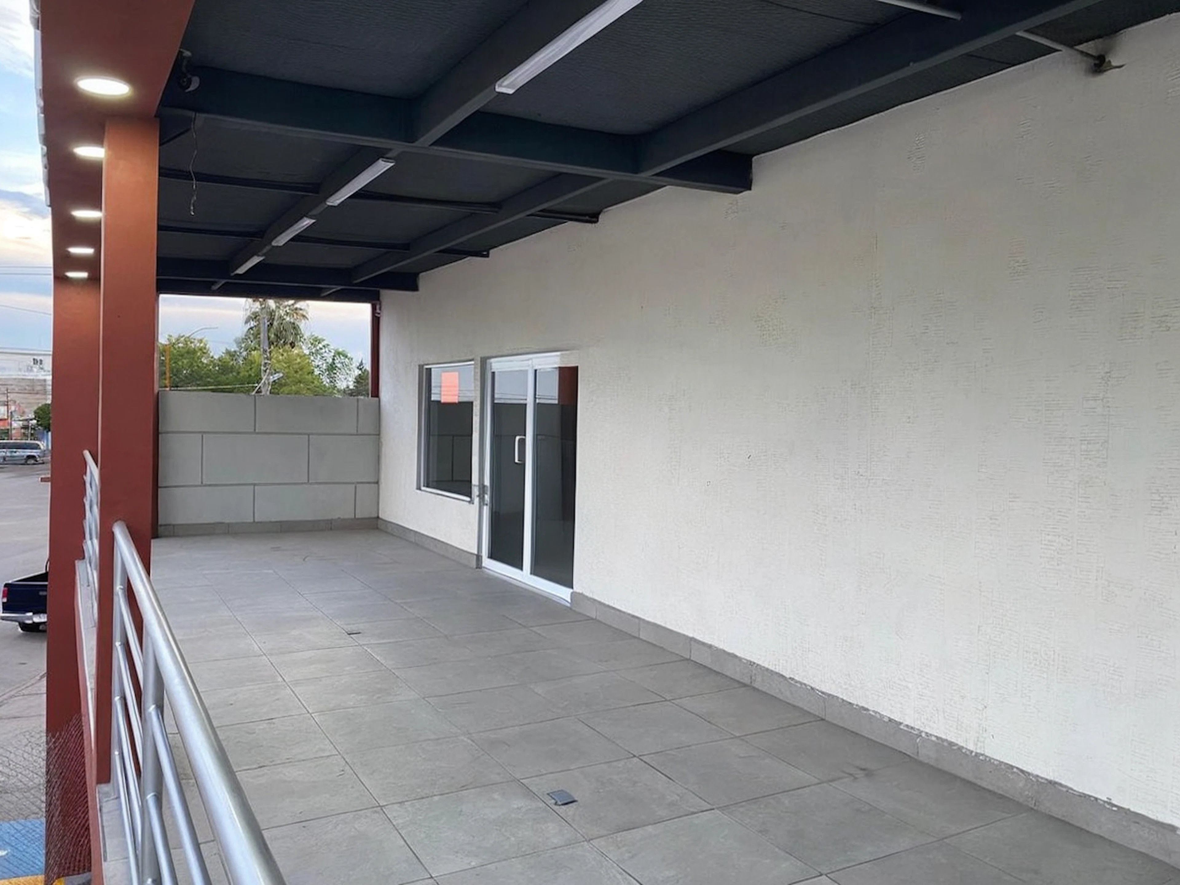 Local Comercial Spot2