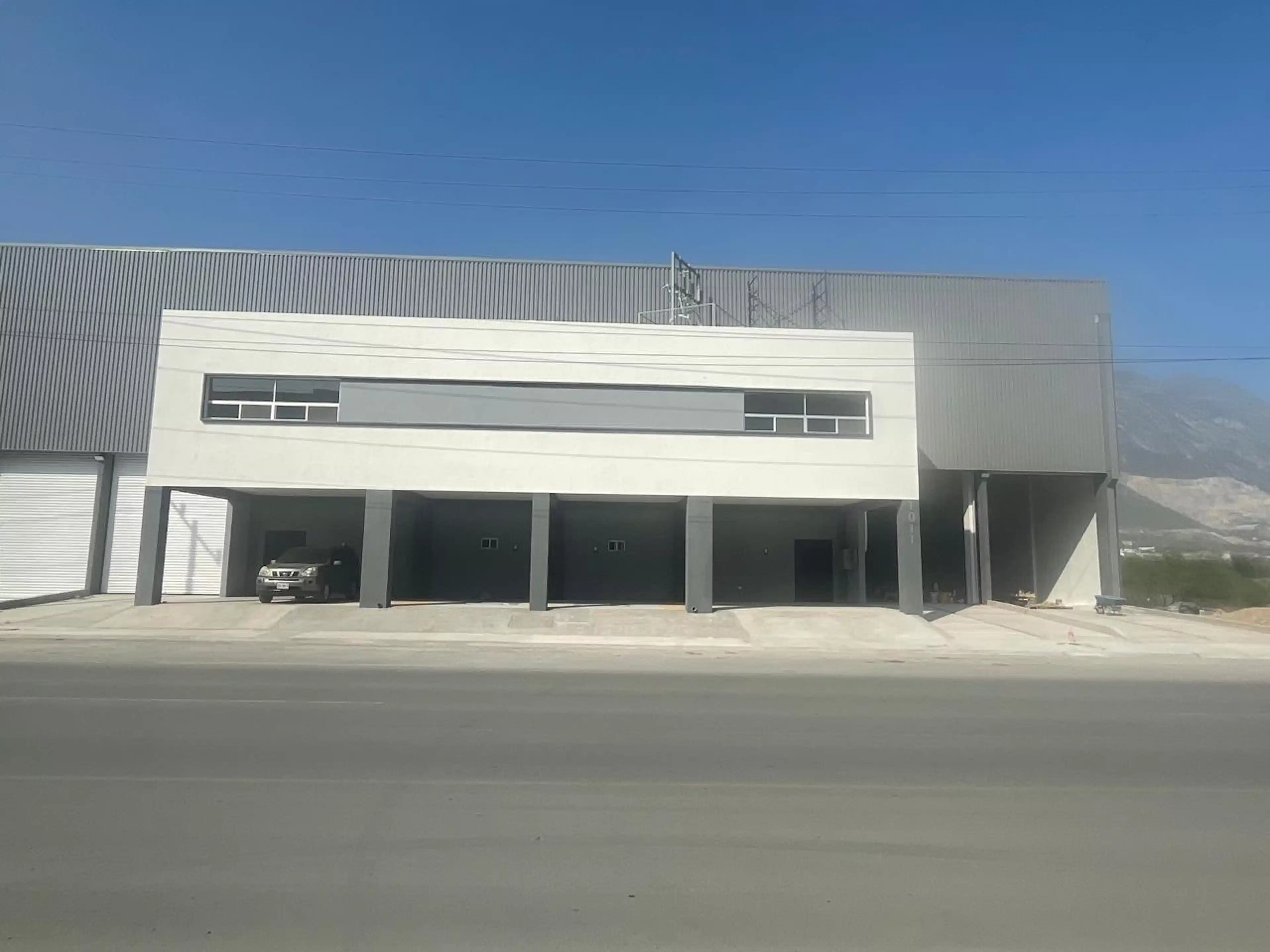 BODEGA INDUSTRIAL EN RENTA EN SANTA CATARINA N.L. S/N