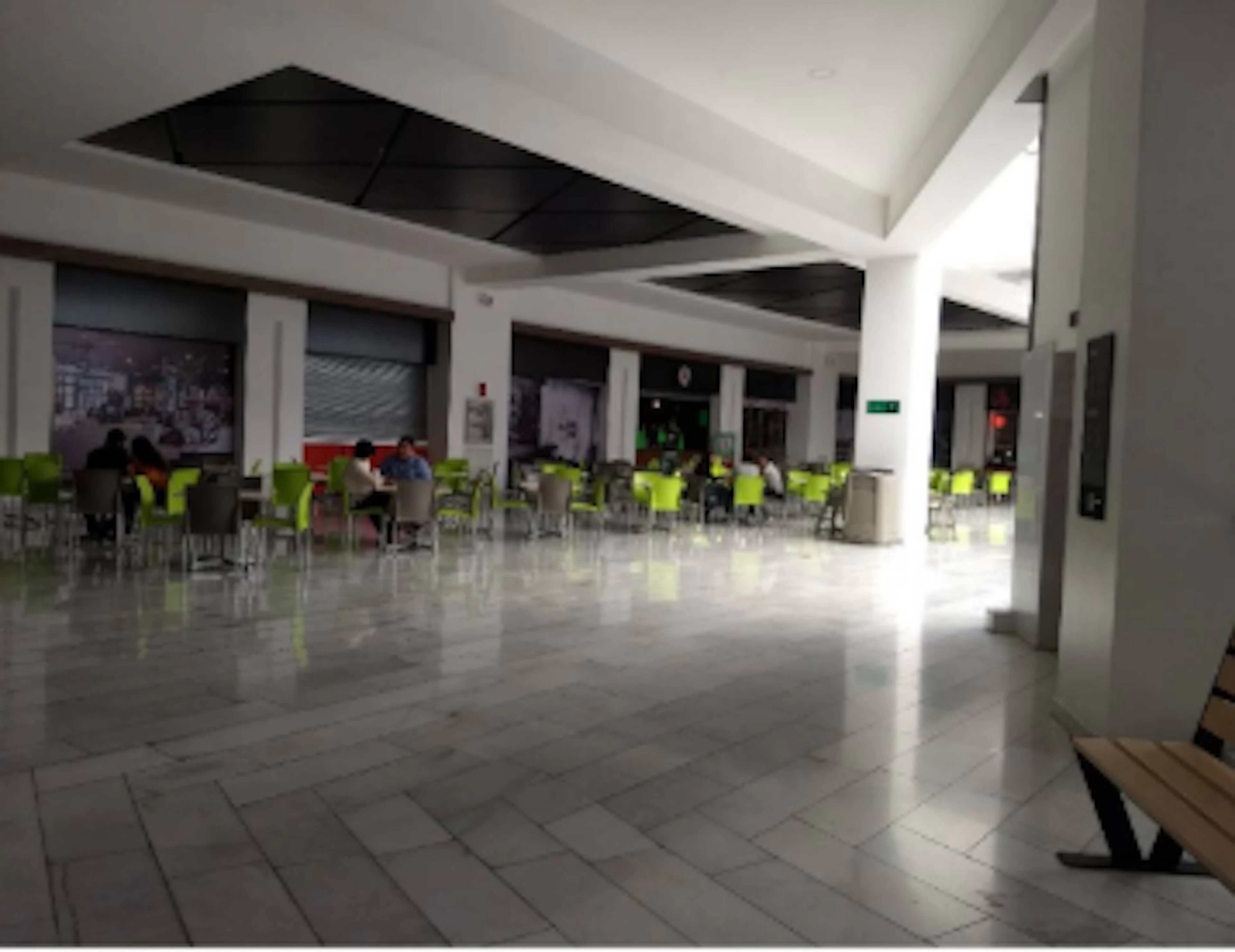 Local Comercial Spot2