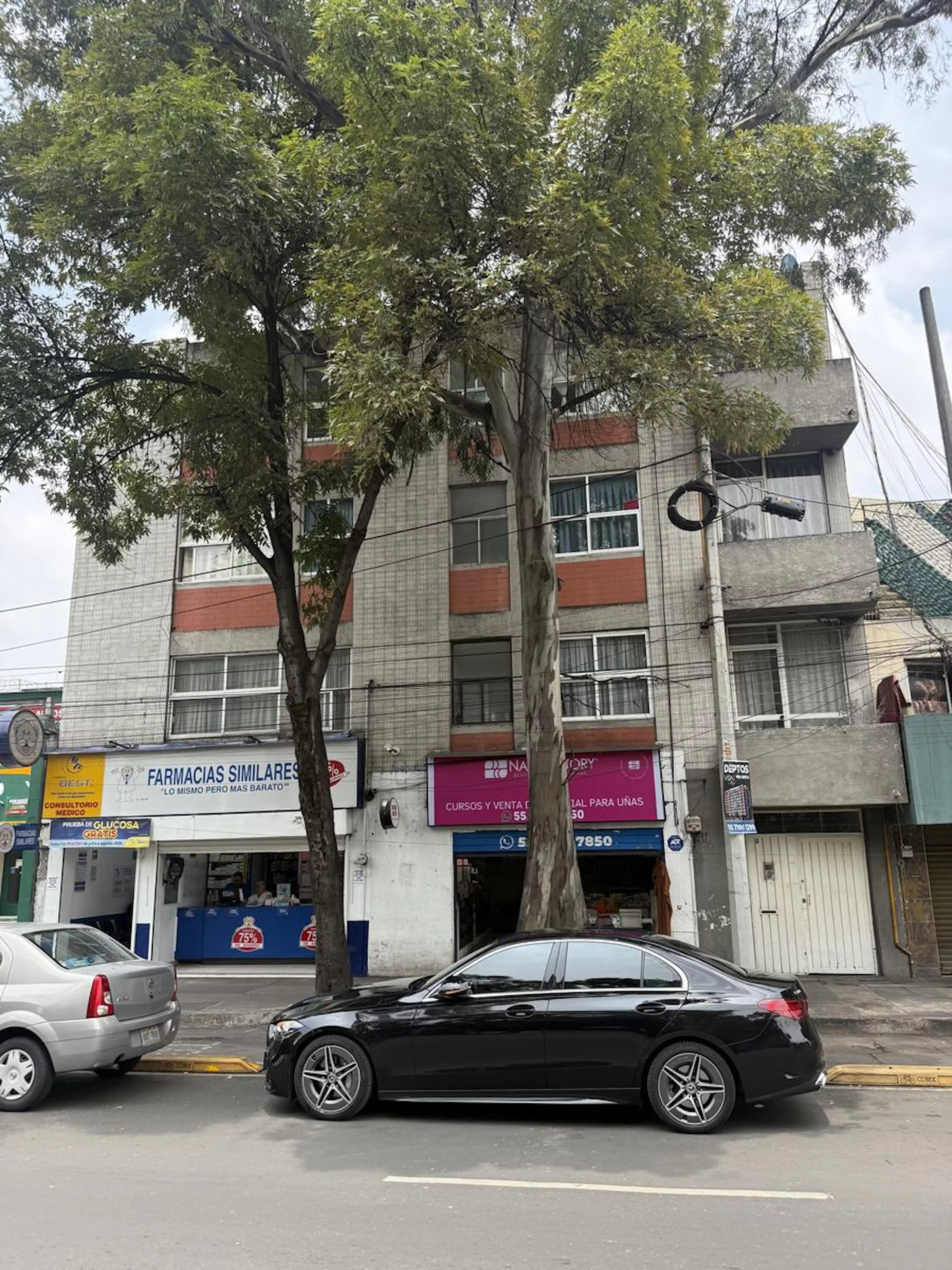 Edificio en venta en Popotla, 10 departamentos y 2 locales, 310 m² terreno