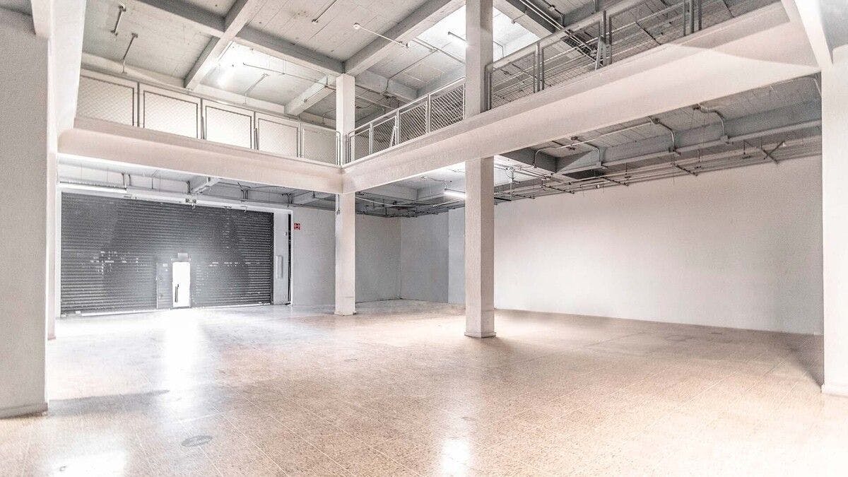 Local Comercial Spot2