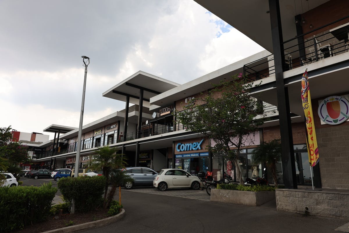 Local Comercial Spot2