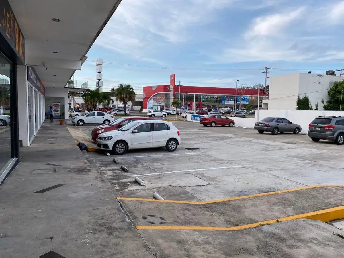 Local Comercial Spot2