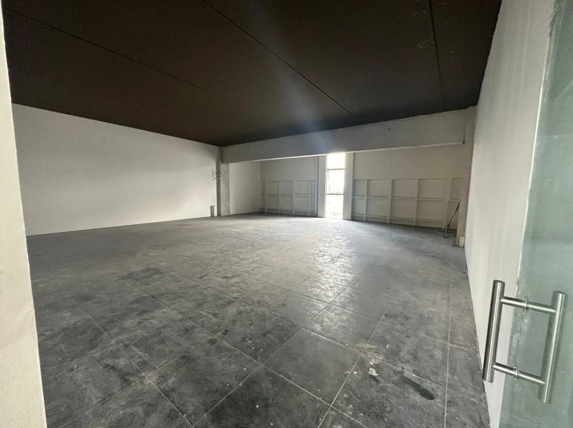 Local Comercial Spot2