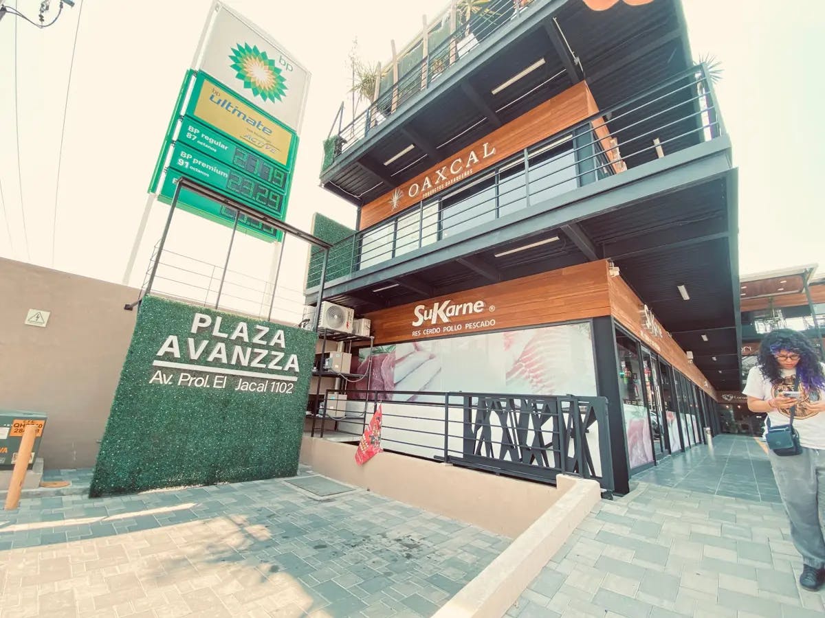 Local Comercial Spot2