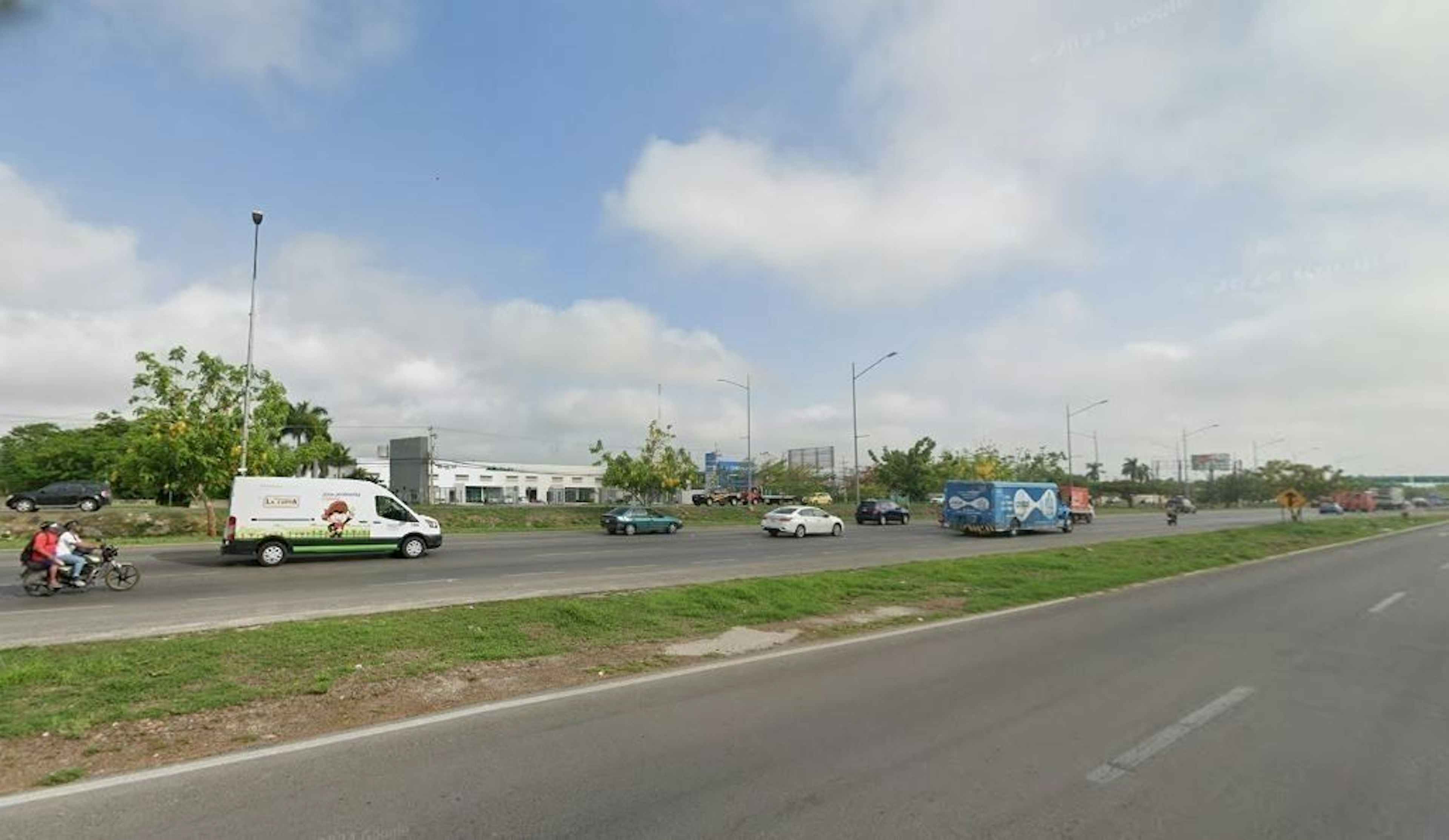 Terreno Comercial En Venta Junto Al Periférico De Mérida Yucatán