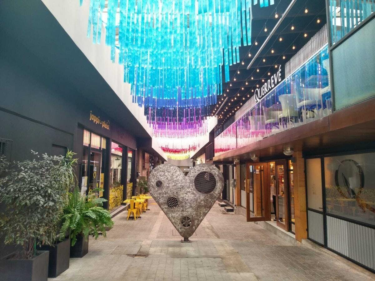 Local Comercial Spot2