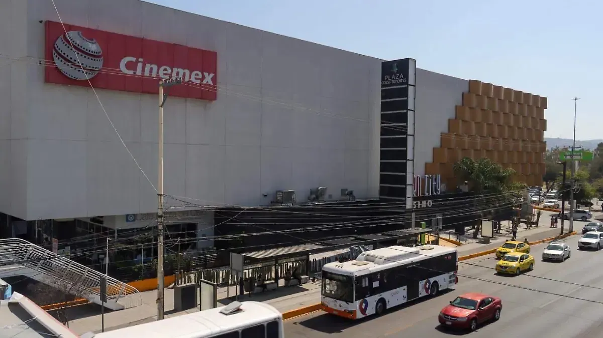 Local Comercial Spot2