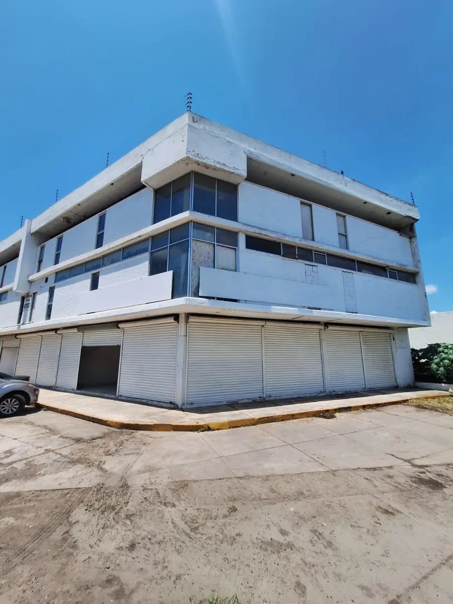 Local Comercial Spot2