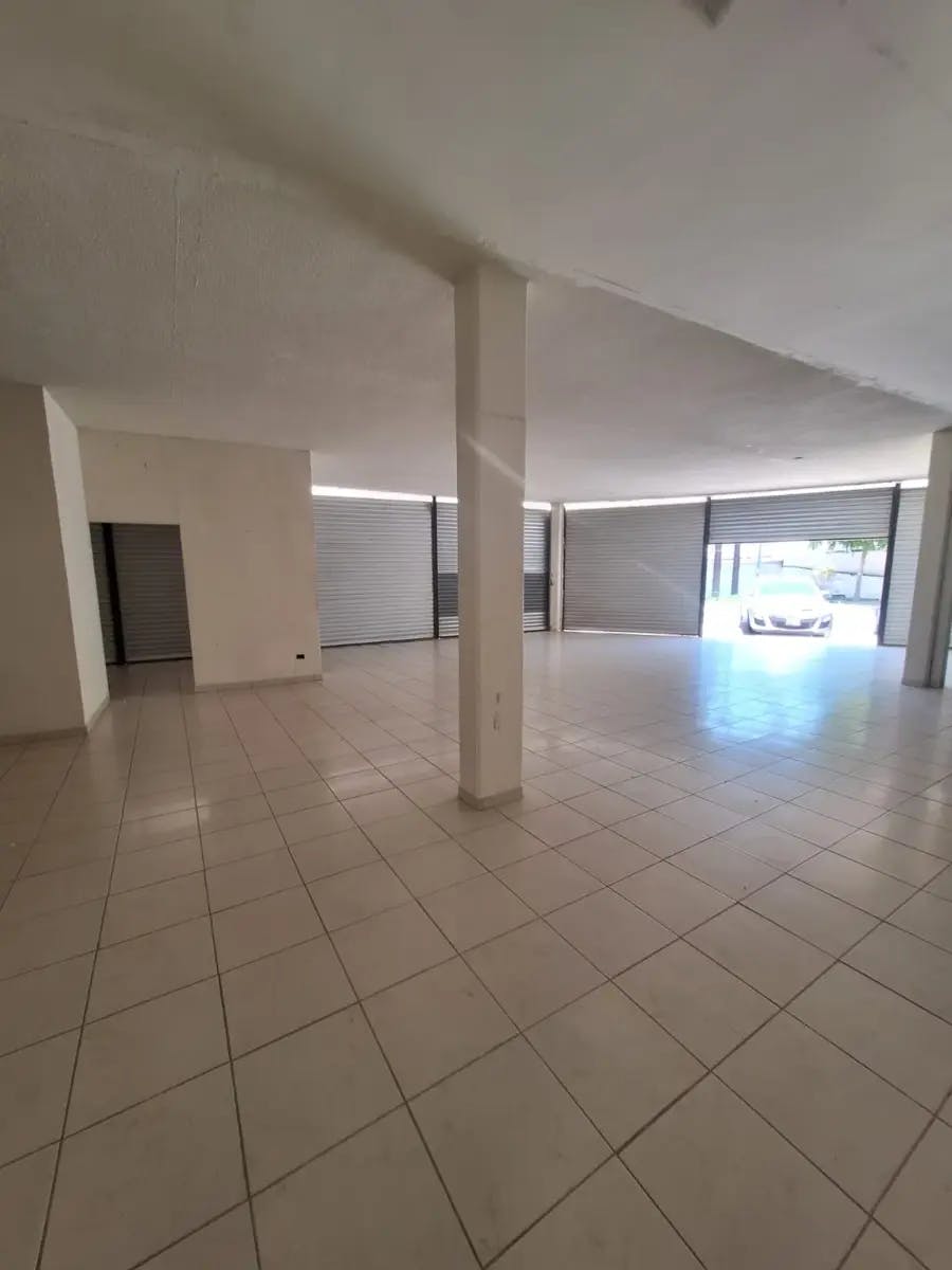 Local Comercial Spot2