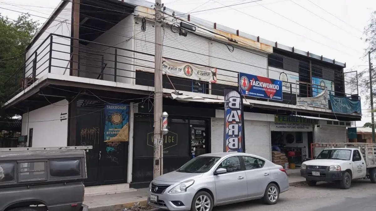 Local Comercial Spot2