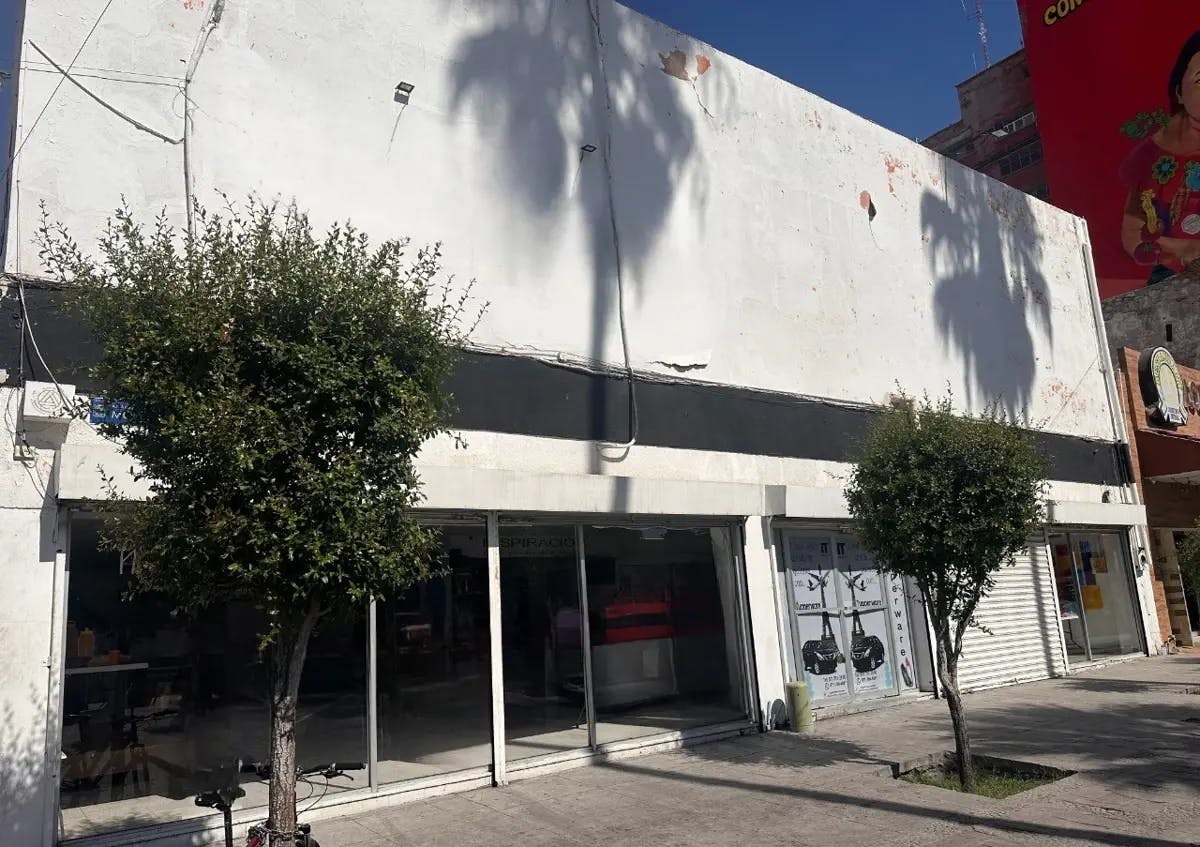 Local Comercial Spot2