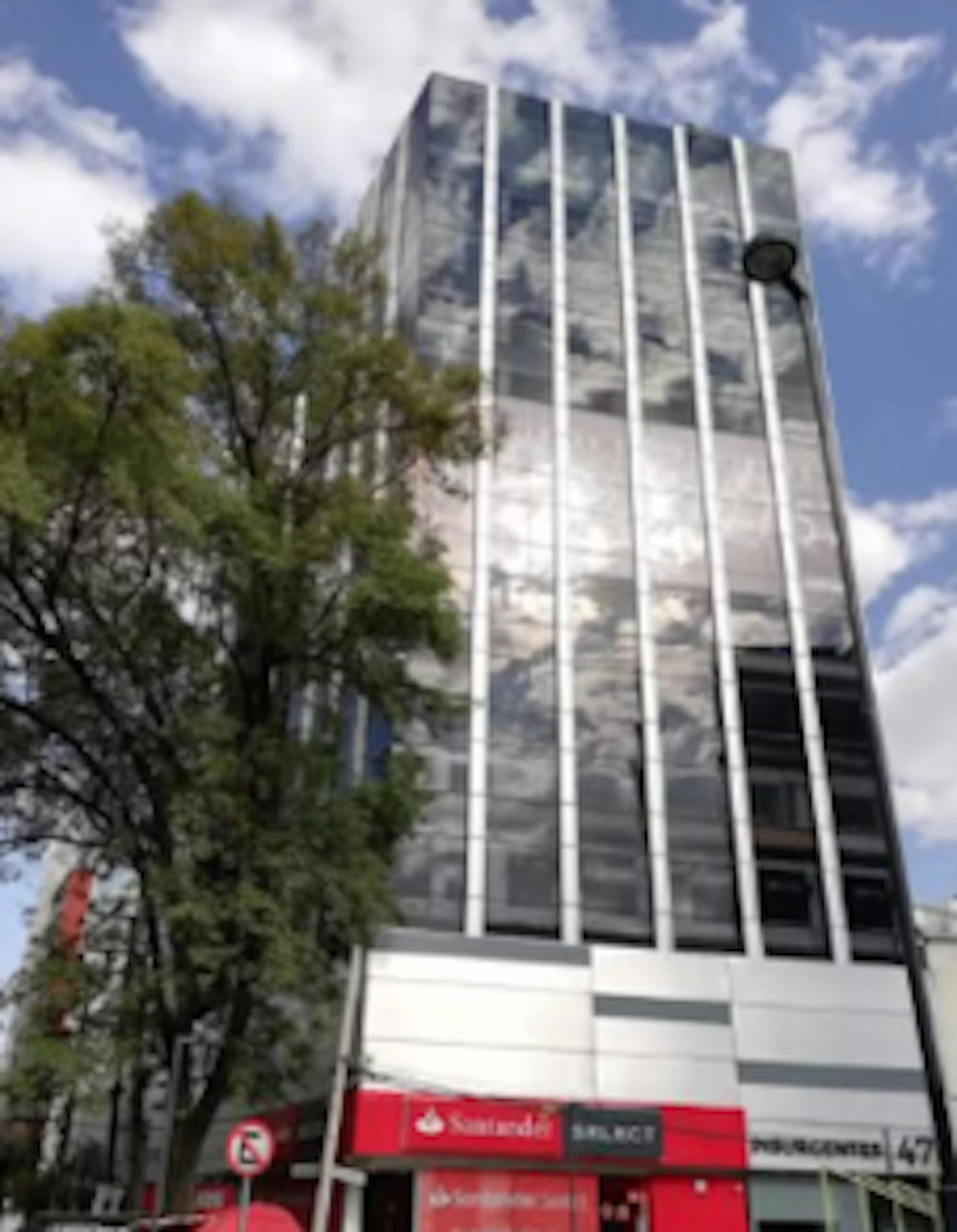 Local Comercial Spot2