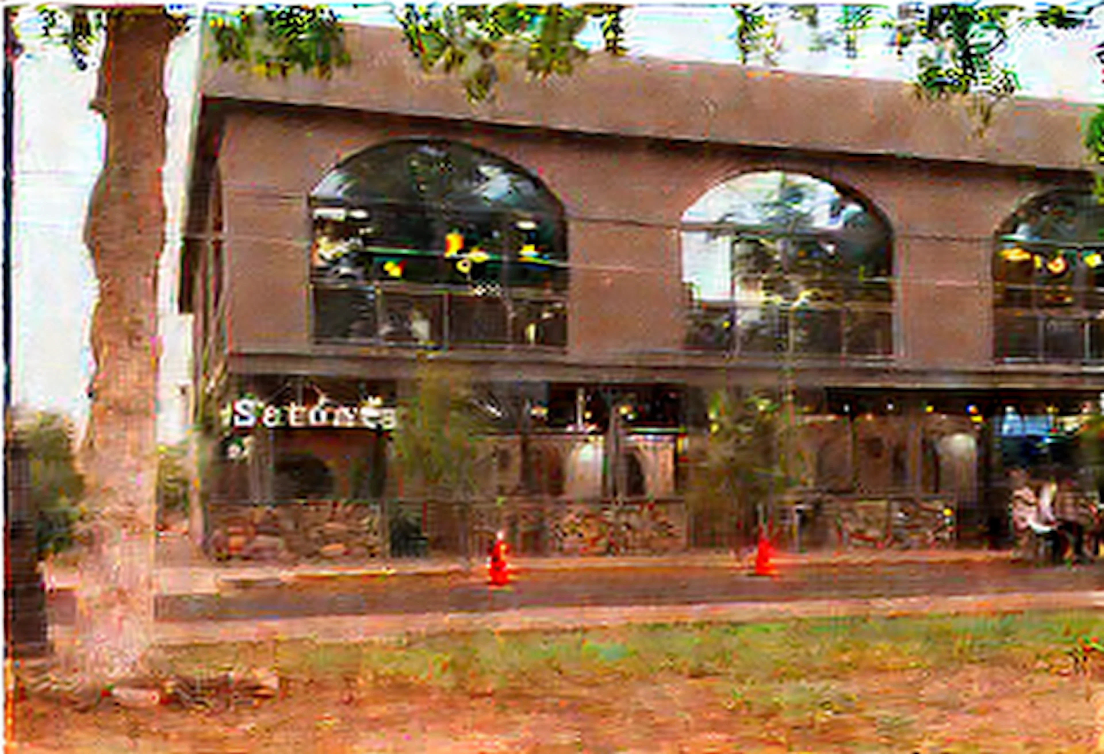 Local Comercial Spot2