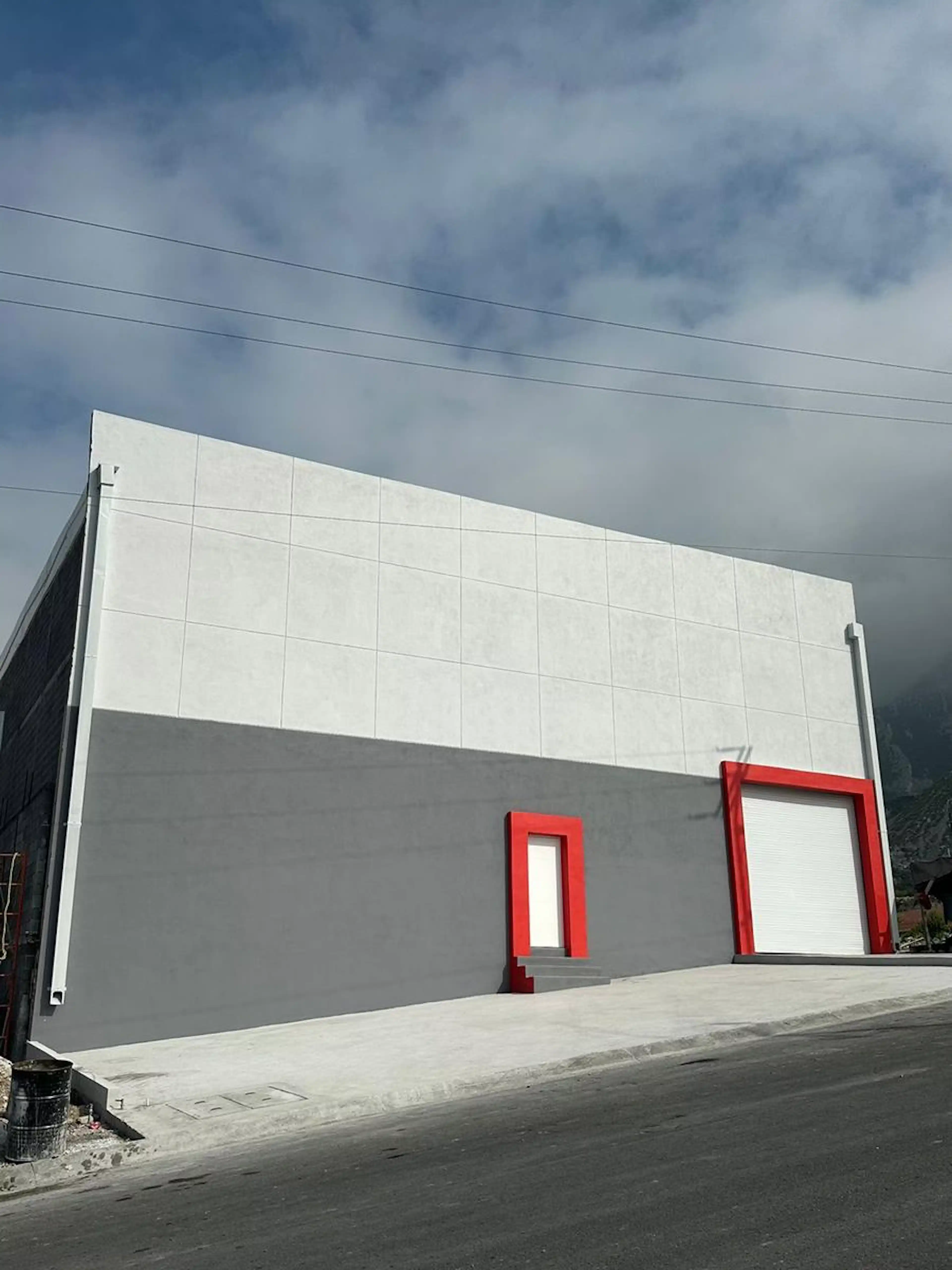 BODEGA EN VENTA Y RENTA   DE 750 METROS EN PARQUE INDUSTRIAL  SANTA CATARINA NUEVO LEON S/N