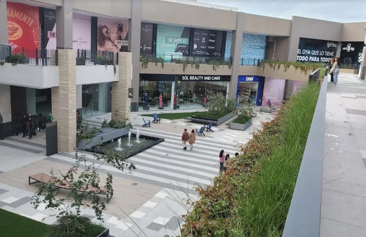 Local Comercial Spot2