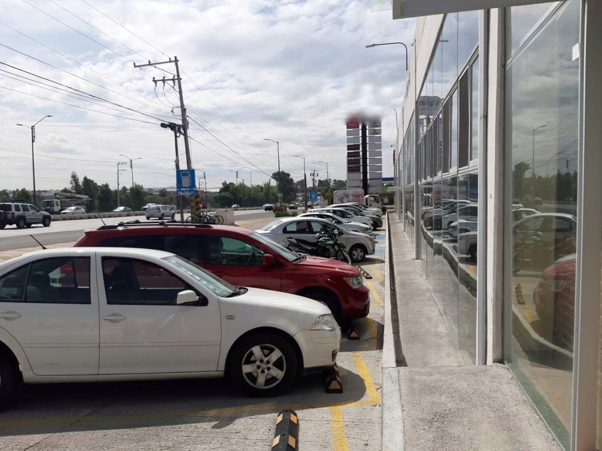 Local Comercial Spot2