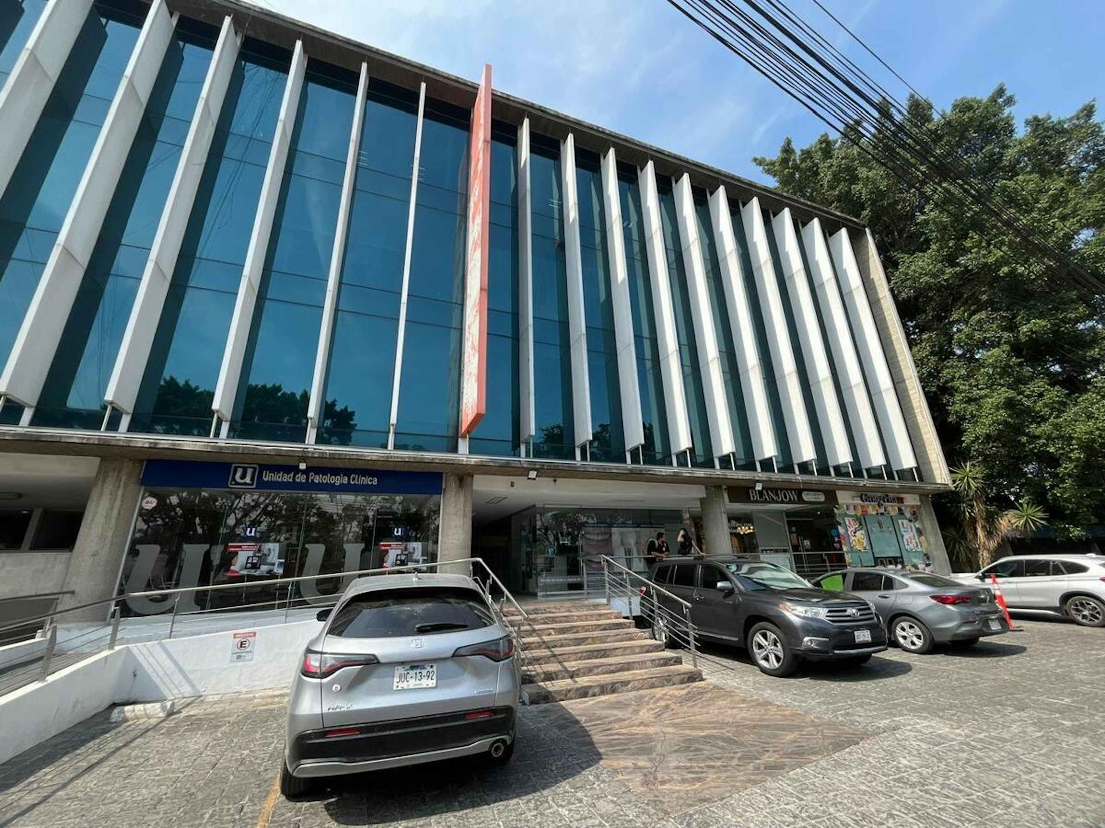 Local En Venta Av Copernico Zapopan