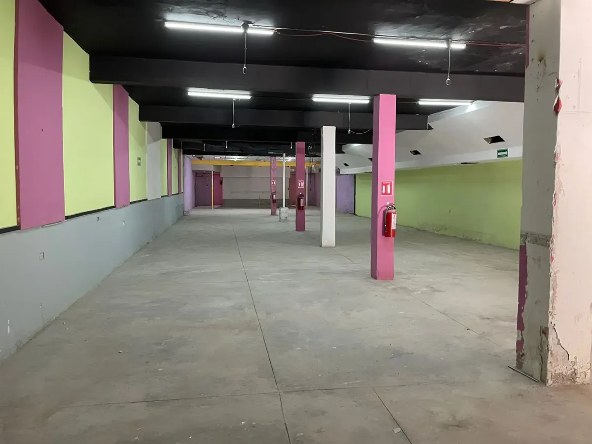 Local Comercial Spot2
