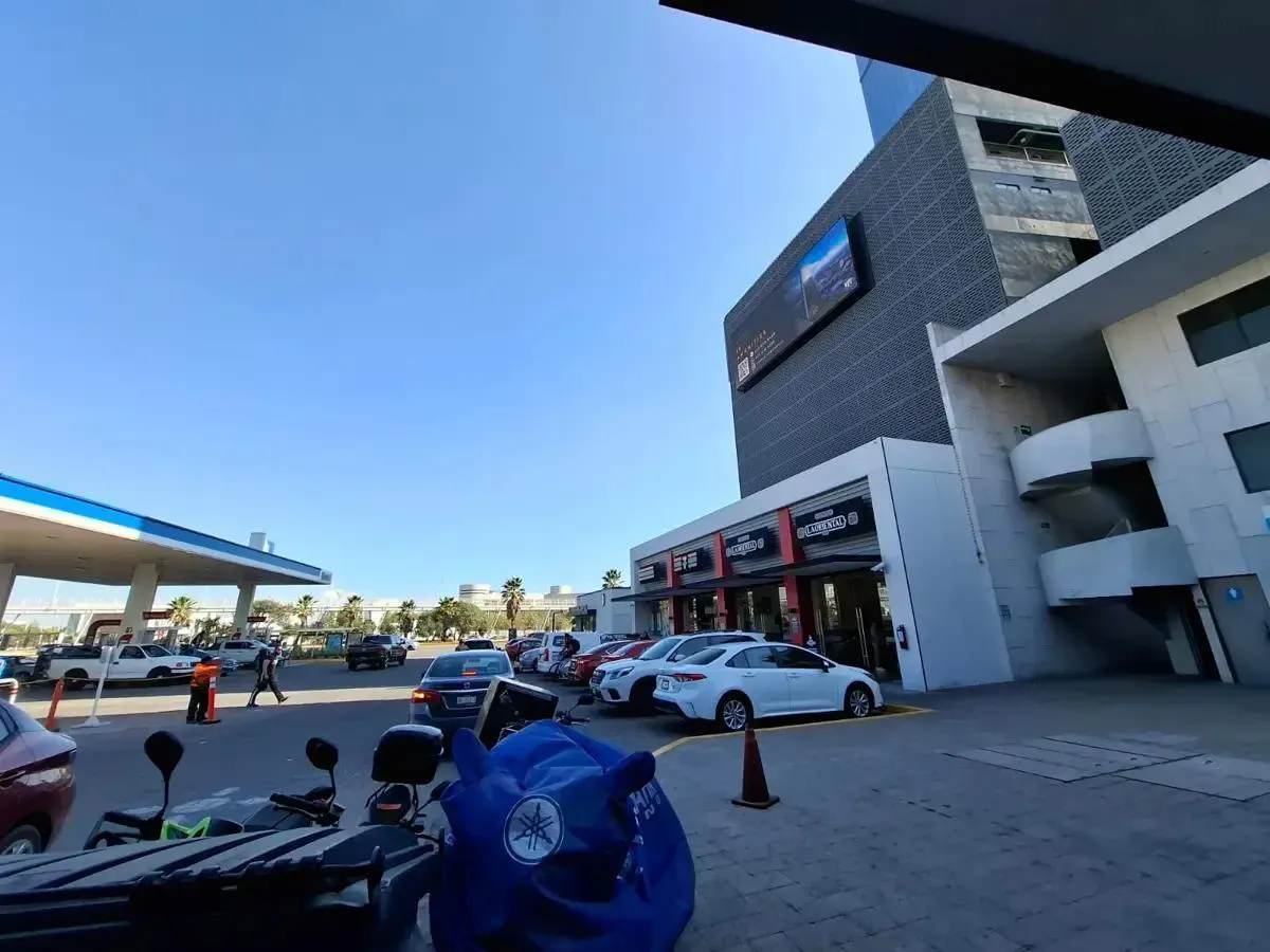 Local Comercial Spot2