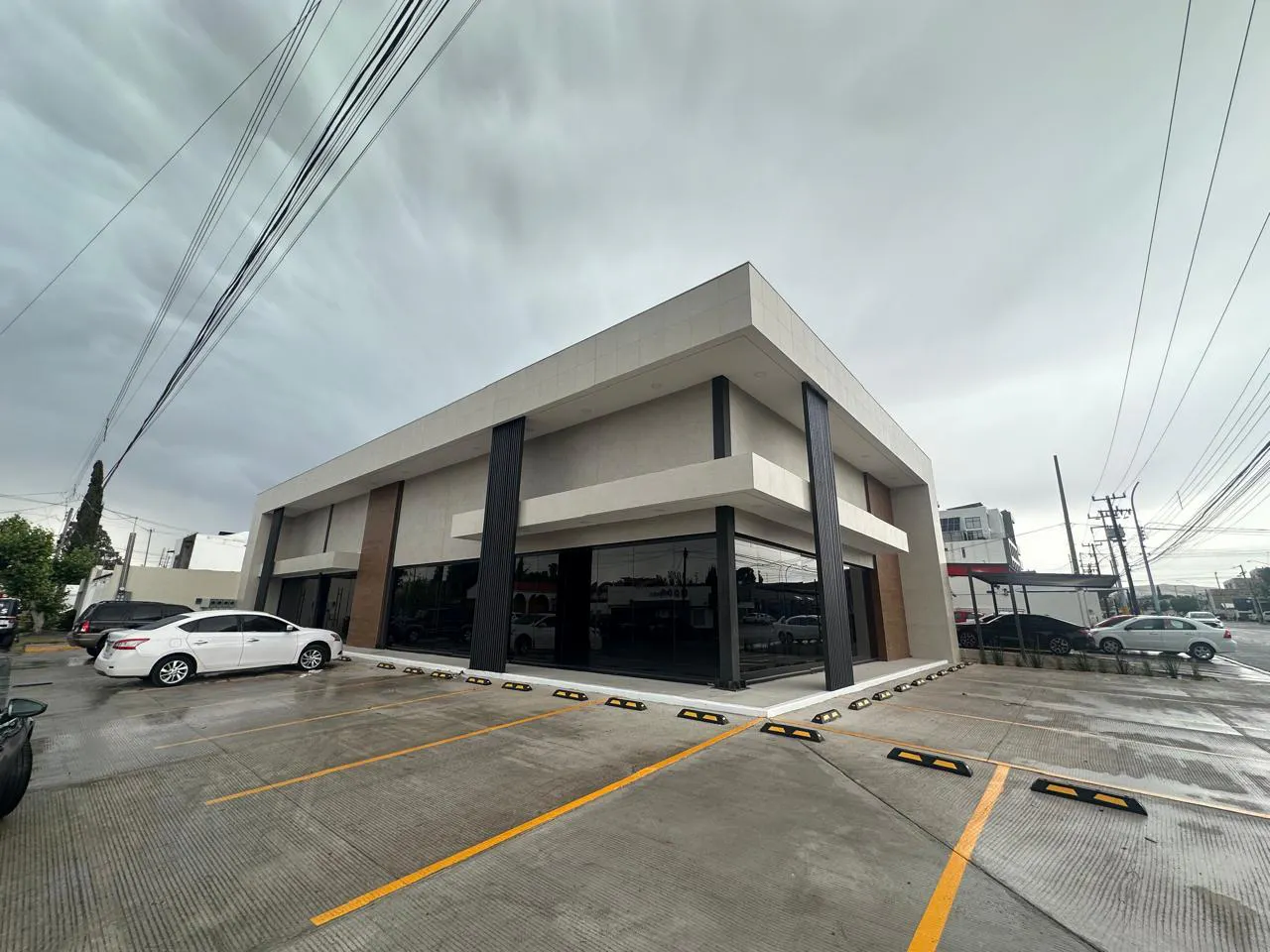 Local Comercial Spot2