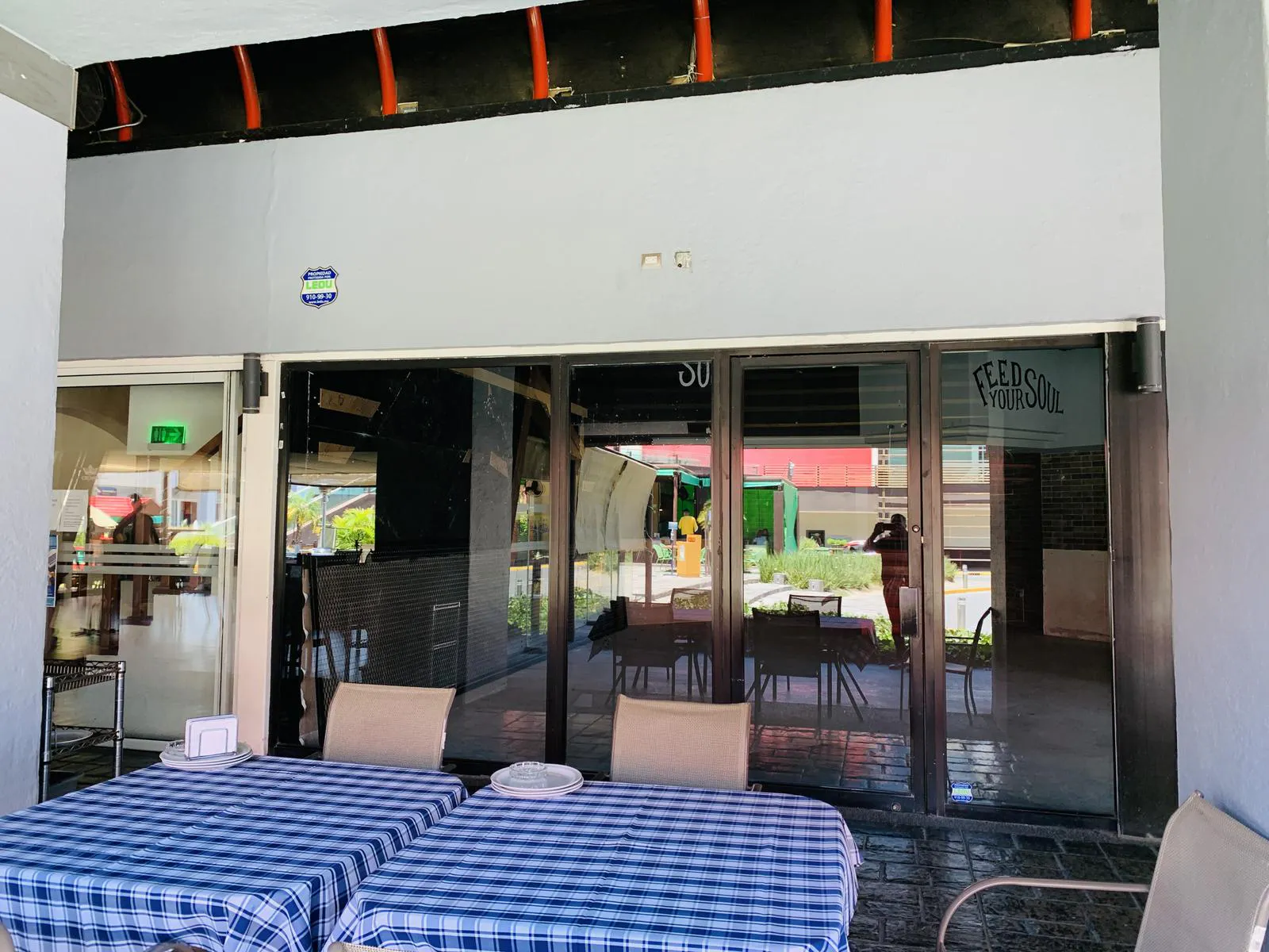Local Comercial Spot2