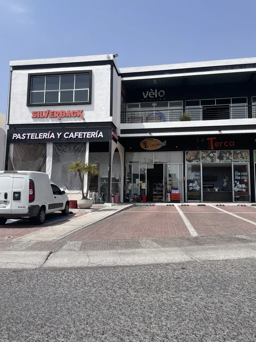 Local Comercial Spot2