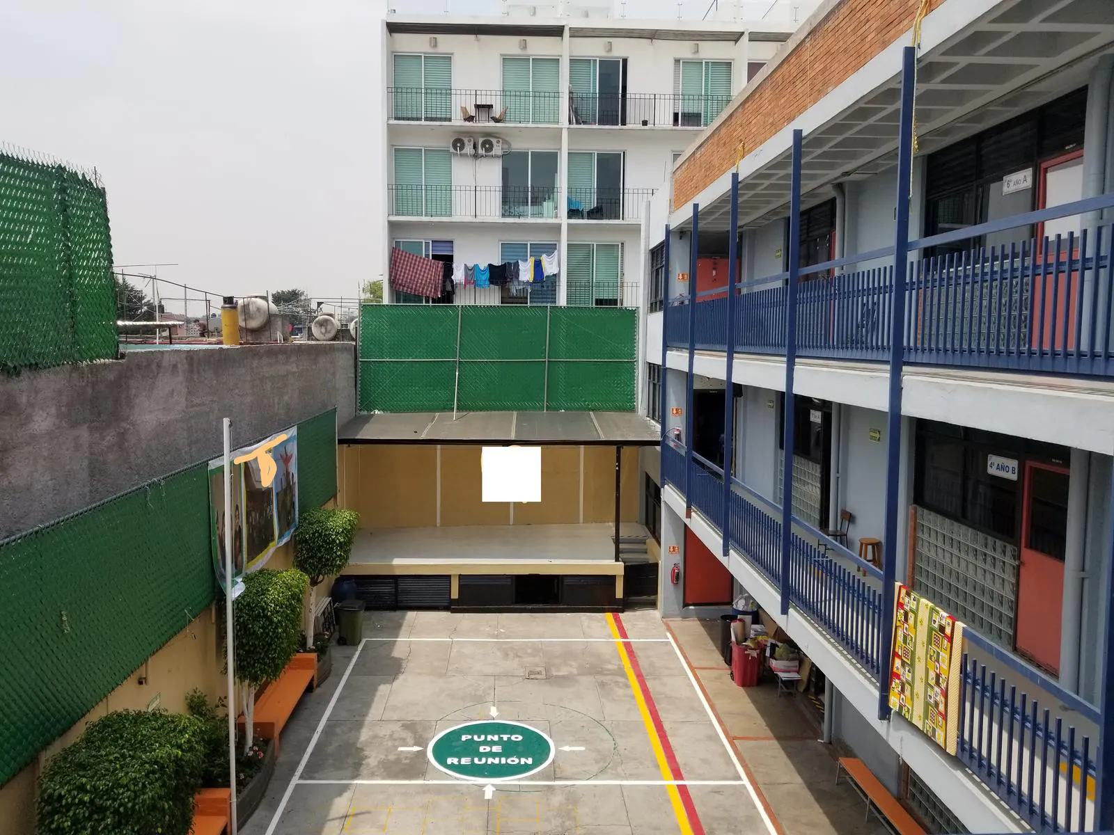 Local Comercial Spot2