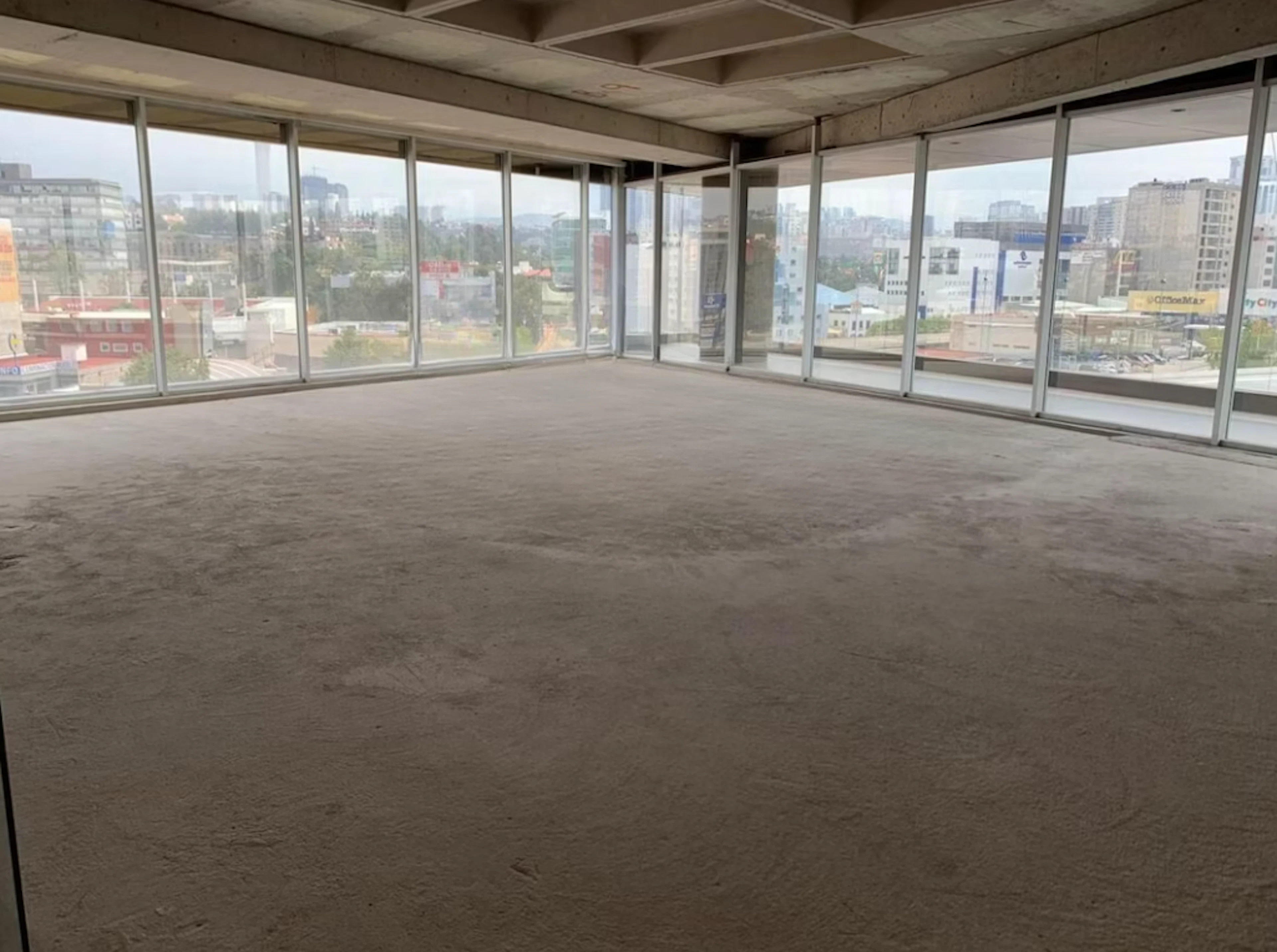 Local Comercial Spot2