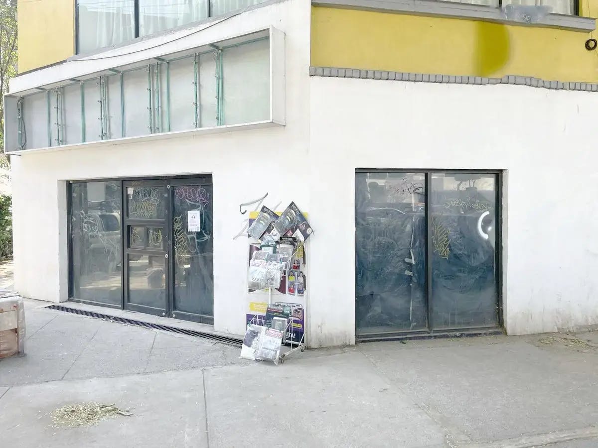 Local Comercial Spot2