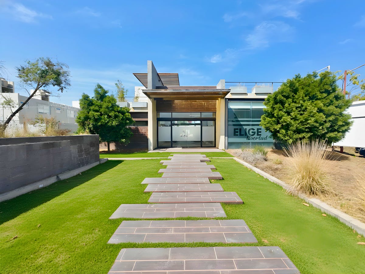 Local Comercial Spot2