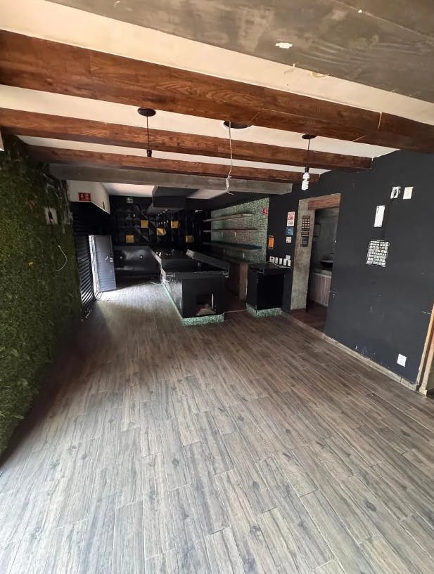 Local Comercial Spot2